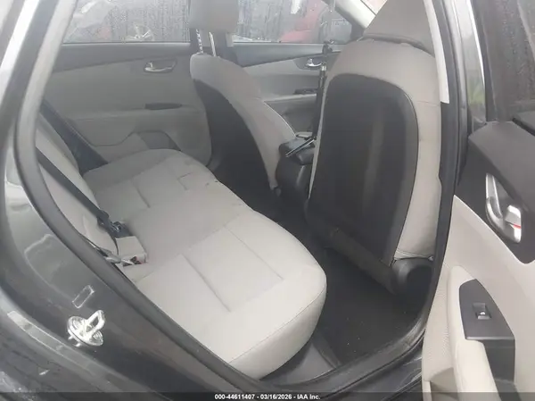 3KPF24AD7ME296922 2021 KIA FORTE - Image 8