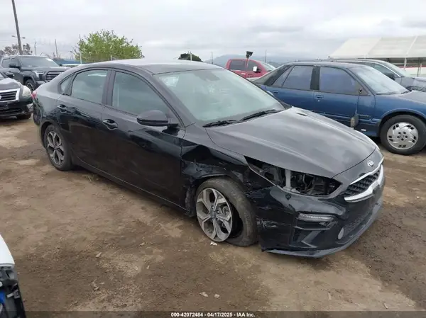 3KPF24AD7ME301603 2021 KIA FORTE - Image 1