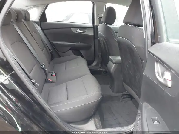 3KPF24AD7ME301603 2021 KIA FORTE - Image 8