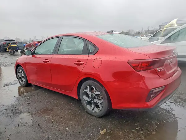 3KPF24AD7ME303058 2021 KIA FORTE - Image 2