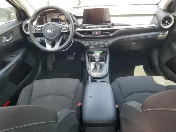 3KPF24AD7ME304632 2021 KIA FORTE - Image 8