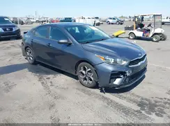 3KPF24AD7ME305084 2021 KIA FORTE