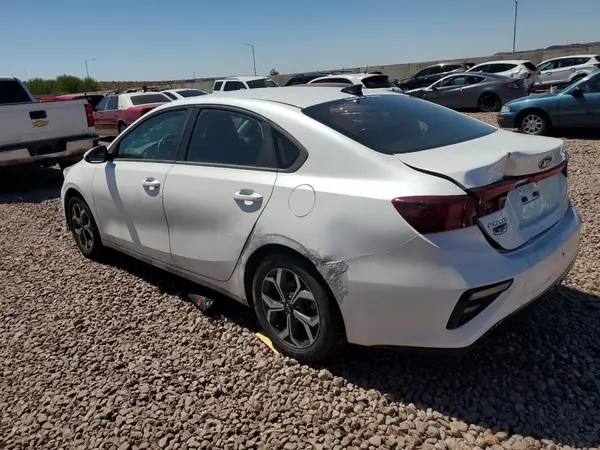 3KPF24AD7ME306946 2021 KIA FORTE - Image 2