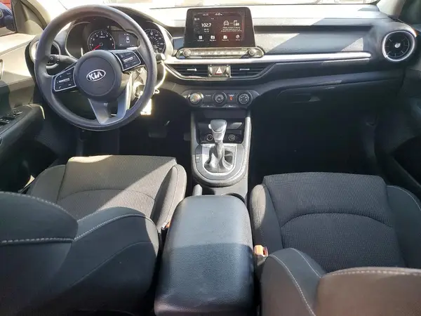 3KPF24AD7ME307384 2021 KIA FORTE - Image 8