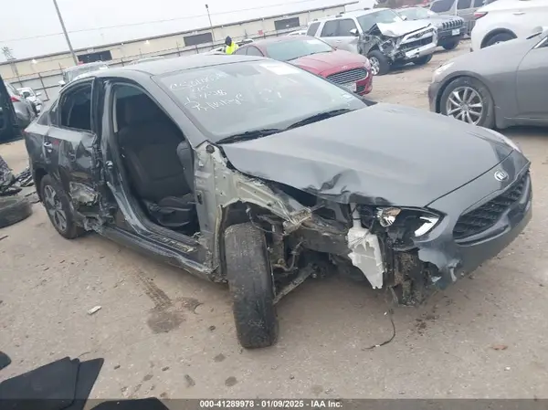 3KPF24AD7ME308552 2021 KIA FORTE - Image 1