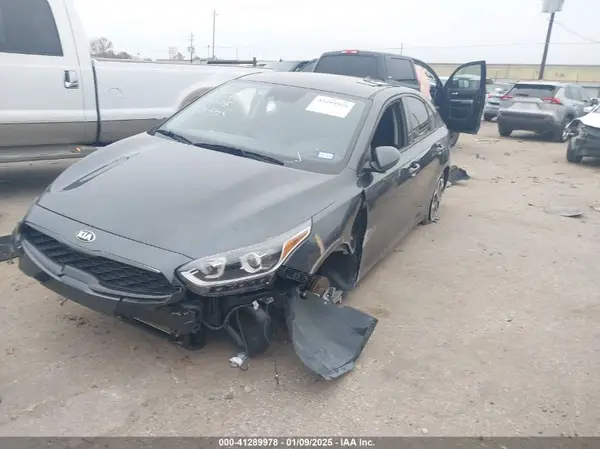 3KPF24AD7ME308552 2021 KIA FORTE - Image 2