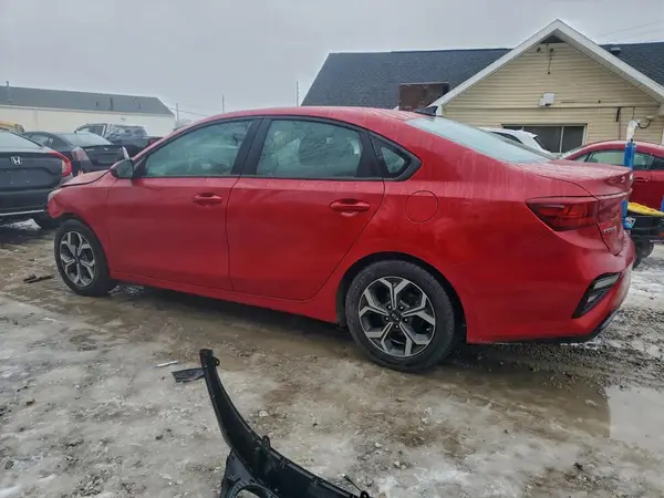 3KPF24AD7ME308602 2021 KIA FORTE - Image 2