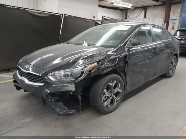 3KPF24AD7ME308700 2021 KIA FORTE - Image 2