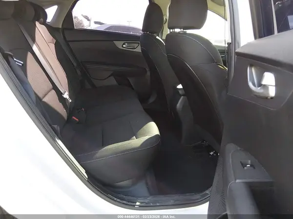 3KPF24AD7ME308809 2021 KIA FORTE - Image 8