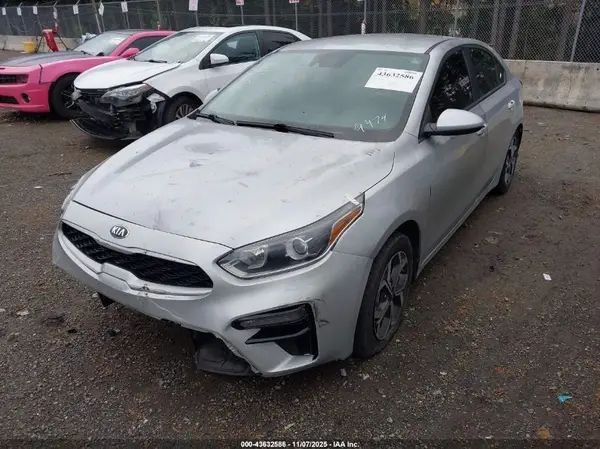 3KPF24AD7ME309474 2021 KIA FORTE - Image 2