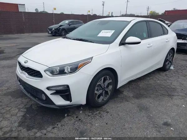 3KPF24AD7ME312004 2021 KIA FORTE - Image 2