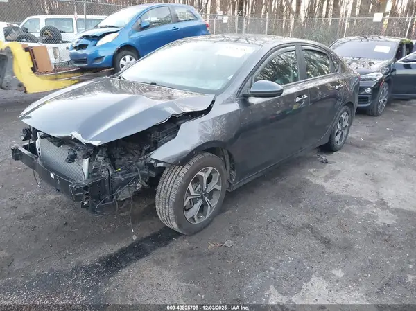 3KPF24AD7ME313590 2021 KIA FORTE - Image 2