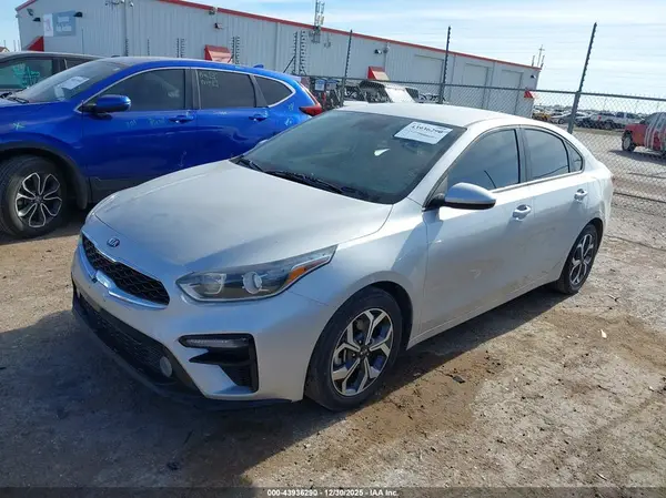 3KPF24AD7ME316263 2021 KIA FORTE - Image 2