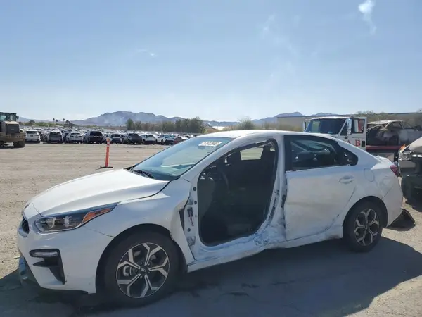 3KPF24AD7ME320944 2021 KIA FORTE - Image 1