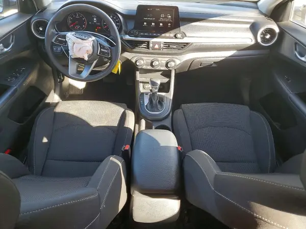 3KPF24AD7ME322998 2021 KIA FORTE - Image 8