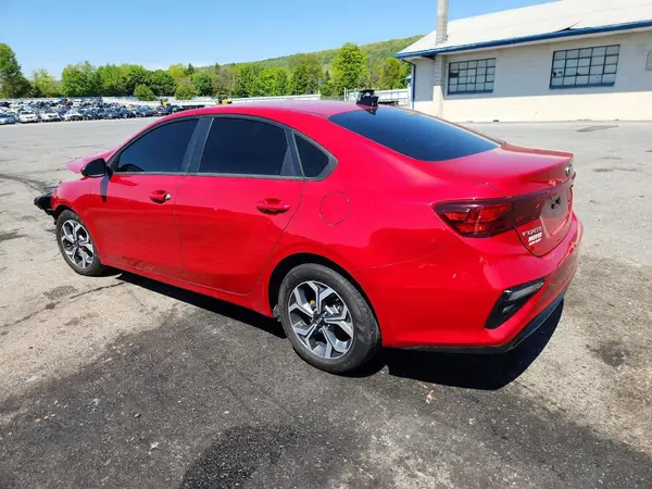 3KPF24AD7ME325416 2021 KIA FORTE - Image 2