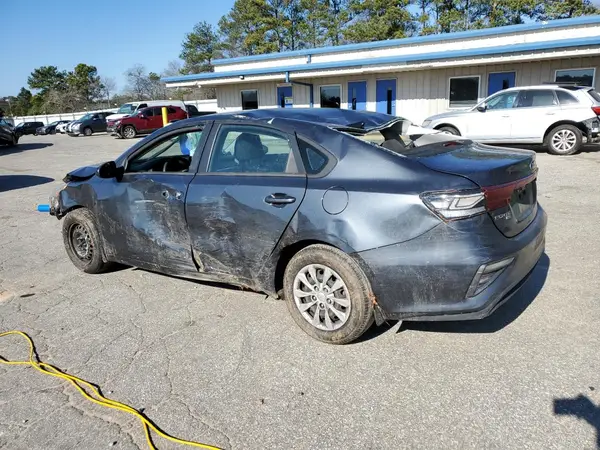 3KPF24AD7ME327196 2021 KIA FORTE - Image 2