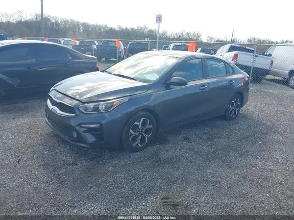 3KPF24AD7ME329787 2021 KIA FORTE - Image 2