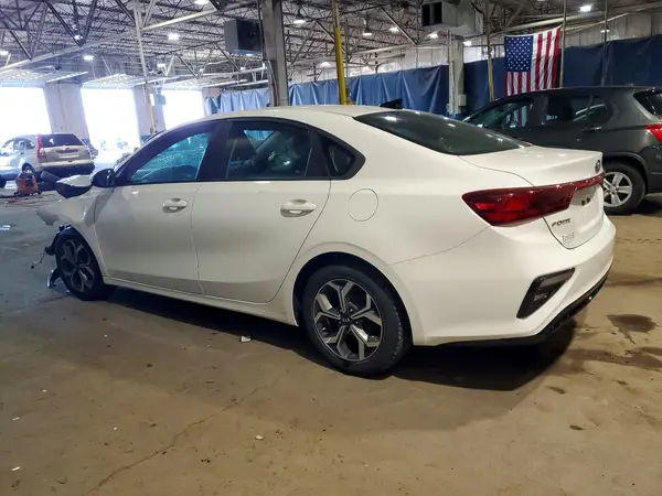 3KPF24AD7ME332298 2021 KIA FORTE - Image 2