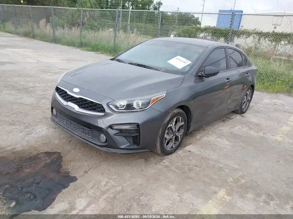 3KPF24AD7ME334939 2021 KIA FORTE - Image 2
