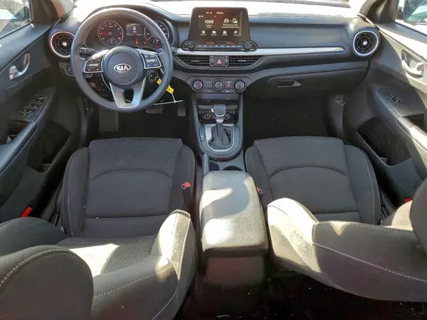 3KPF24AD7ME335427 2021 KIA FORTE - Image 8