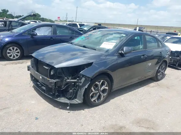 3KPF24AD7ME337758 2021 KIA FORTE - Image 2
