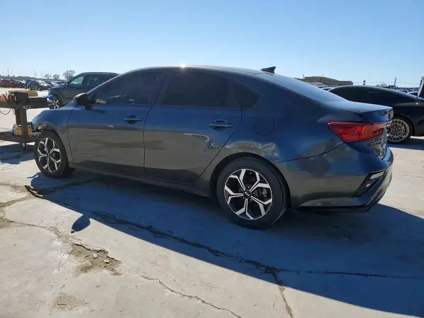 3KPF24AD7ME337937 2021 KIA FORTE - Image 2