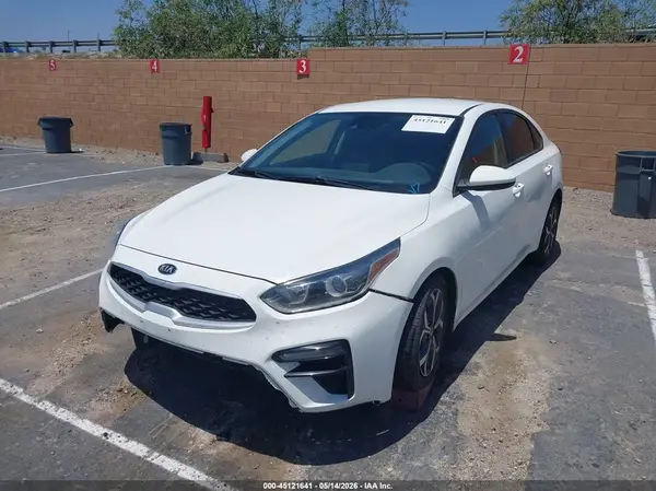 3KPF24AD7ME340272 2021 KIA FORTE - Image 2