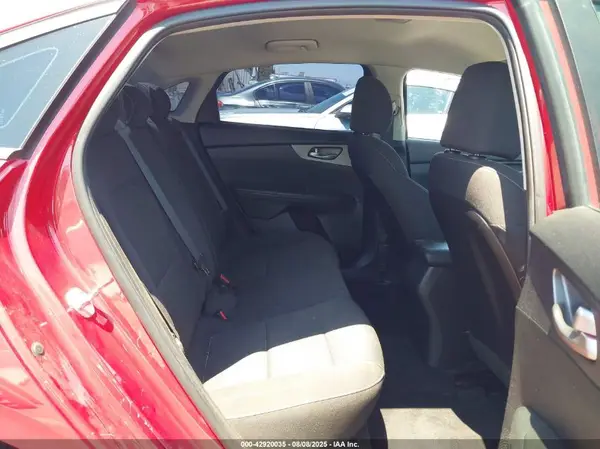 3KPF24AD7ME342751 2021 KIA FORTE - Image 8