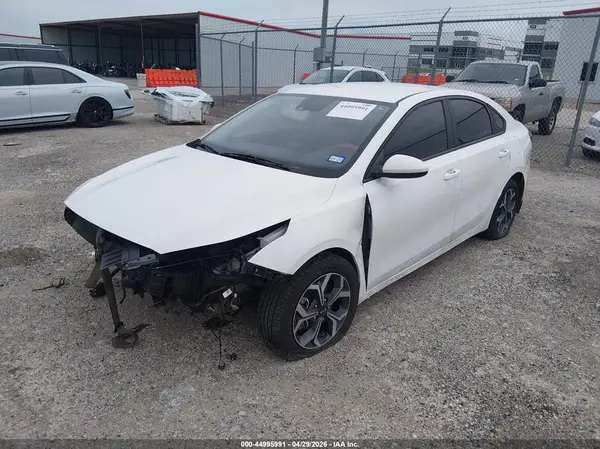 3KPF24AD7ME343656 2021 KIA FORTE - Image 2