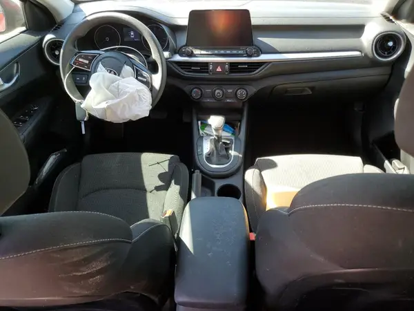 3KPF24AD7ME343818 2021 KIA FORTE - Image 8