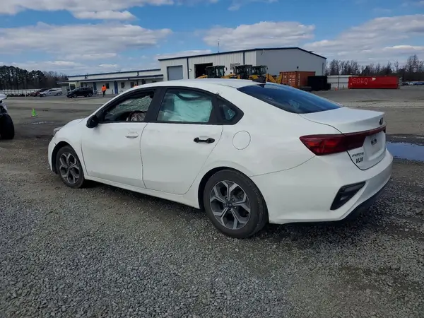 3KPF24AD7ME346122 2021 KIA FORTE - Image 2