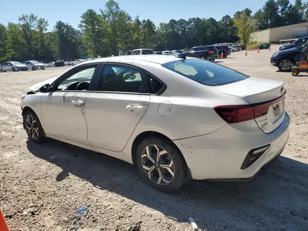 3KPF24AD7ME347738 2021 KIA FORTE - Image 2