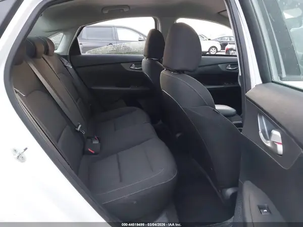 3KPF24AD7ME348095 2021 KIA FORTE - Image 8
