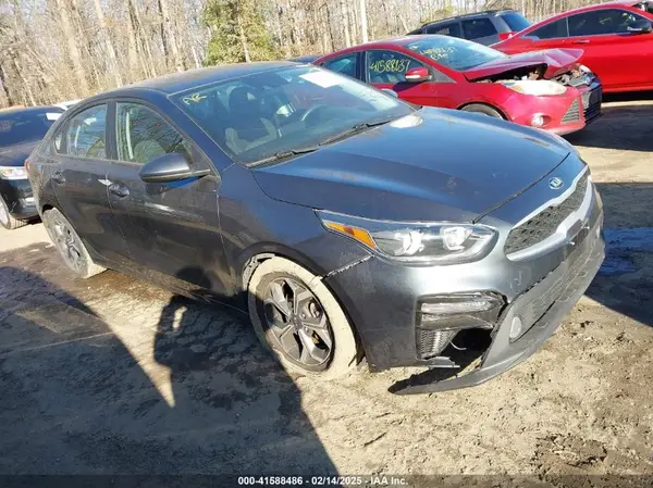 3KPF24AD7ME348243 2021 KIA FORTE - Image 1