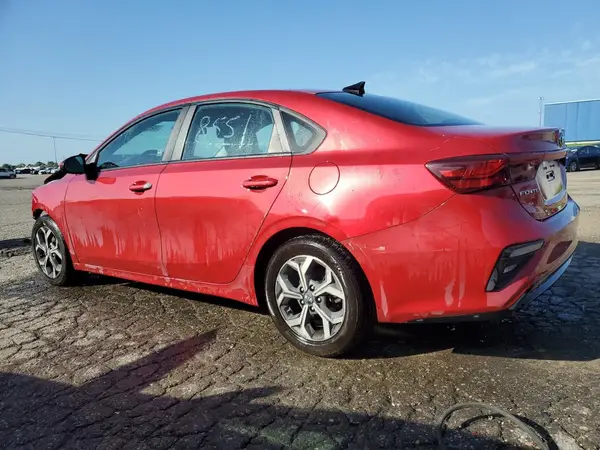 3KPF24AD7ME348551 2021 KIA FORTE - Image 2