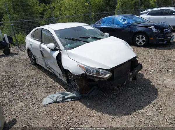 3KPF24AD7ME348565 2021 KIA FORTE - Image 1