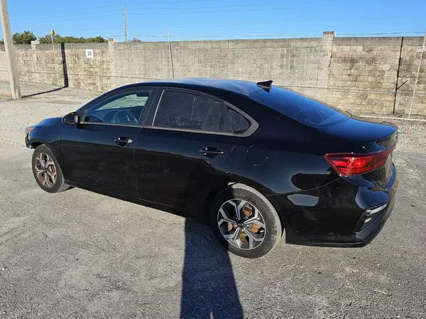3KPF24AD7ME349599 2021 KIA FORTE - Image 2