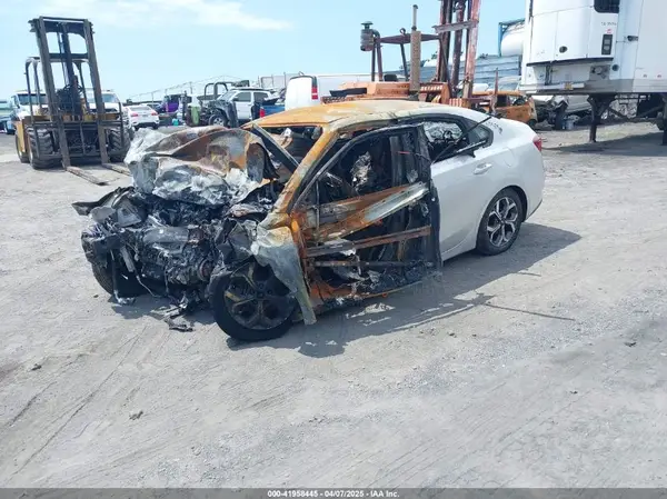 3KPF24AD7ME350347 2021 KIA FORTE - Image 2