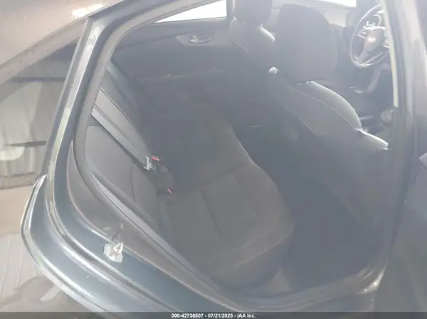 3KPF24AD7ME350378 2021 KIA FORTE - Image 8