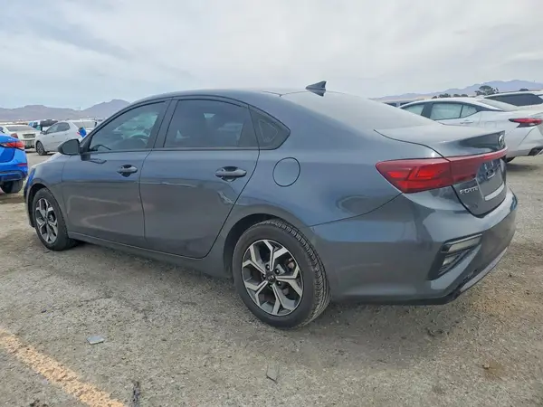 3KPF24AD7ME350381 2021 KIA FORTE - Image 2