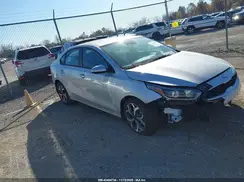 3KPF24AD7ME350865 2021 KIA FORTE