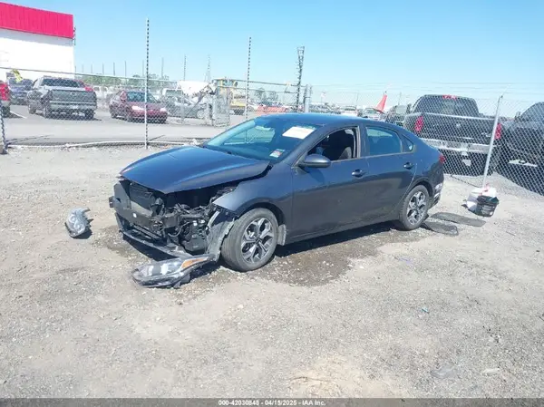 3KPF24AD7ME353121 2021 KIA FORTE - Image 2
