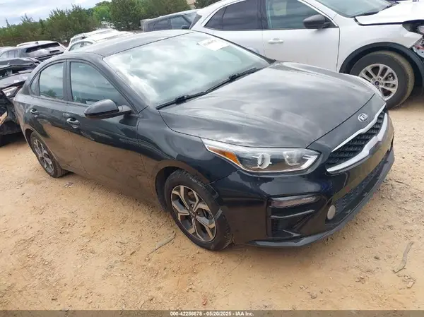 3KPF24AD7ME355726 2021 KIA FORTE - Image 1