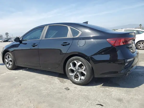3KPF24AD7ME367181 2021 KIA FORTE - Image 2