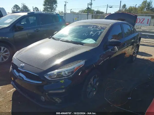 3KPF24AD7ME369285 2021 KIA FORTE - Image 2