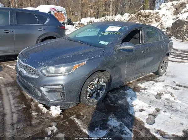3KPF24AD7ME369738 2021 KIA FORTE - Image 2