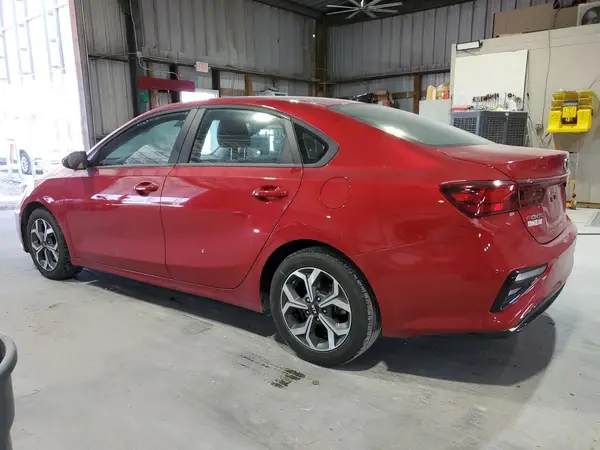 3KPF24AD7ME371571 2021 KIA FORTE - Image 2