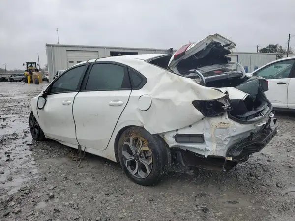3KPF24AD7ME372316 2021 KIA FORTE - Image 2