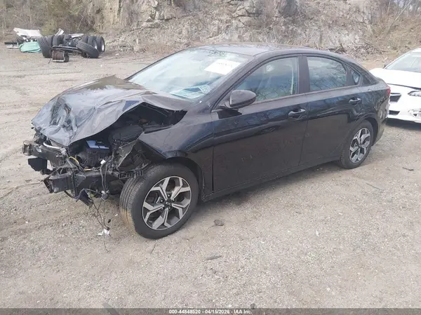 3KPF24AD7ME373031 2021 KIA FORTE - Image 2